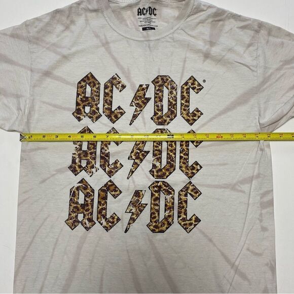 AC/DC Women’s Tan Spiral Tie Dye Wash Shirt Sz M - Picture 5 of 8